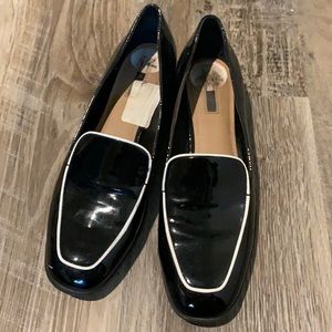Black Tahari Shoes